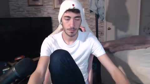 Snapshot of calvin_tanner chatting on December 2024 04:00:01 PM calvin_tanner online show from December 2024 04:00:01 PM