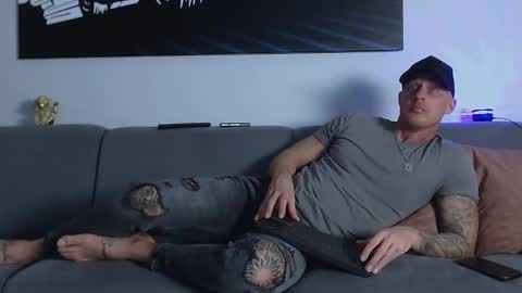 Calvin  online show from December 2024 02:56:02 AM