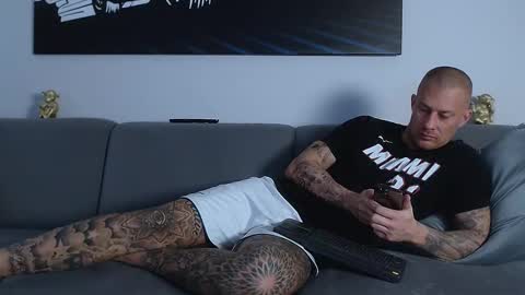 Calvin  online show from February 2025 09:52:01 AM