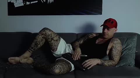 Calvin  online show from October 2025 10:20:02 PM