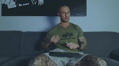 Calvin  online show from January 2026 12:38:01 AM