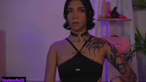 Calypso and Kayla online show from January 2025 04:07:01 PM