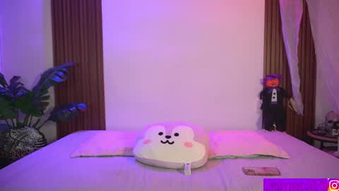 Calypso and Kayla online show from October 2025 12:32:01 AM