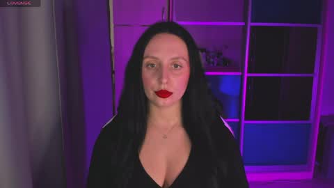 Christy online show from April 2026 04:38:02 PM