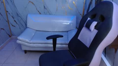 cam_xman online show from May 2026 07:00:02 PM