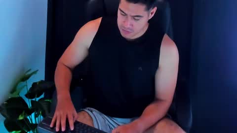 camara110 online show from December 2024 06:59:02 PM