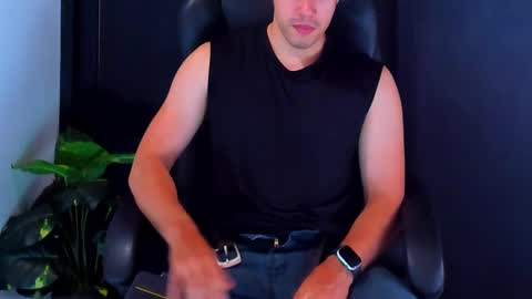 camara110 online show from December 2024 12:25:01 AM