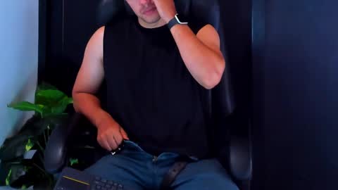 camara110 online show from December 2024 03:27:02 AM