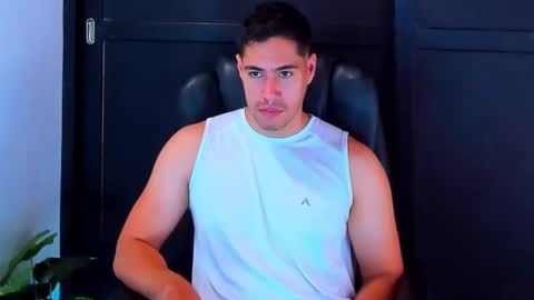 camara110 online show from December 2024 08:47:01 PM