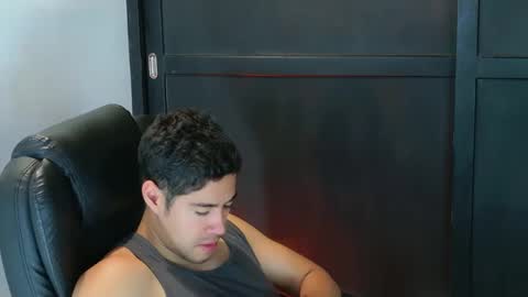 camara110 online show from October 2025 02:46:02 PM