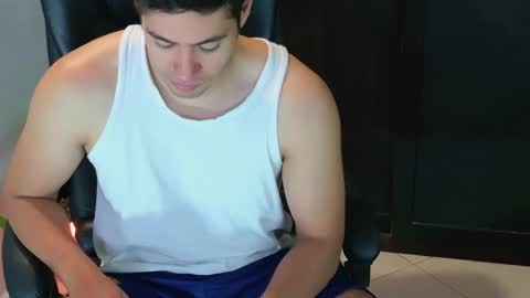 camara110 online show from October 2025 02:31:01 AM