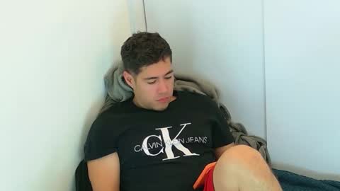 Snapshot of camara110 chatting on November 2025 01:05:01 AM camara110 online show from November 2025 01:05:01 AM