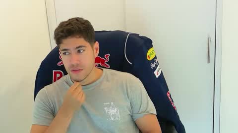 Snapshot of camara110 chatting on November 2025 12:57:01 AM camara110 online show from November 2025 12:57:01 AM