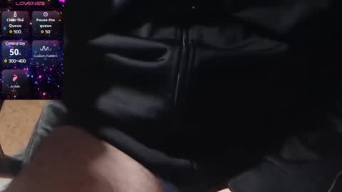 Snapshot of camboy301077 chatting on January 2025 06:10:02 PM steffencamboy online show from January 2025 06:10:02 PM