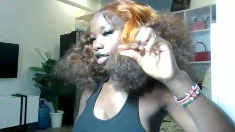 Princess online show from November 2025 12:07:01 PM