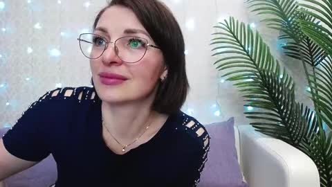 camelia_lillie online show from May 2026 11:56:01 PM