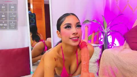 Snapshot of cami_evanns chatting on October 2025 04:20:02 AM Camila online show from October 2025 04:20:02 AM