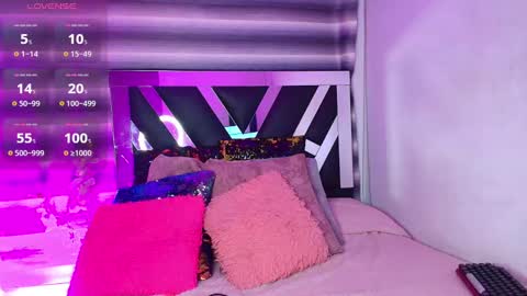 Snapshot of cami_suarez_ chatting on January 2025 03:39:02 AM Cami online show from January 2025 03:39:02 AM