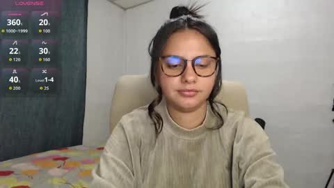 Snapshot of cami_valbuena chatting on April 2026 08:11:01 PM Camila Valbuena online show from April 2026 08:11:01 PM
