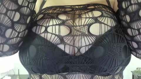 Snapshot of camihotboobs chatting on February 2025 10:25:01 PM camihotboobs online show from February 2025 10:25:01 PM