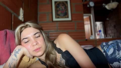 Snapshot of camii19y chatting on November 2025 02:17:01 PM camii19y online show from November 2025 02:17:01 PM