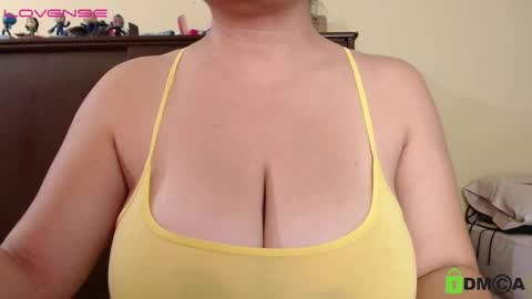 Camila  online show from December 2024 04:44:02 PM