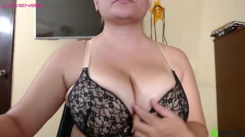 Camila  online show from February 2025 04:11:02 PM