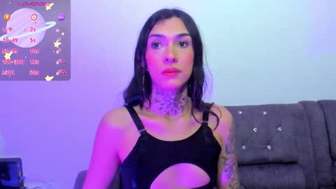 Snapshot of camila_coxx chatting on December 2025 05:49:01 AM s online show from December 2025 05:49:01 AM