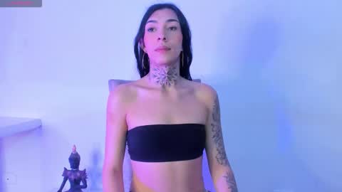 Snapshot of camila_coxx chatting on February 2026 02:48:02 AM s online show from February 2026 02:48:02 AM