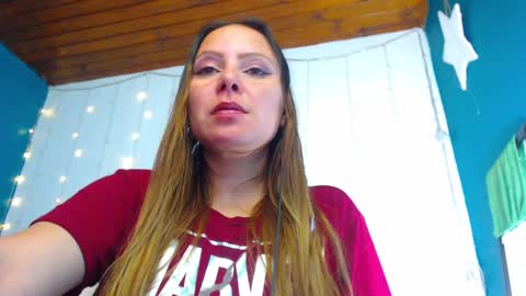 Snapshot of camila_delarosa chatting on December 2024 04:09:02 PM camila online show from December 2024 04:09:02 PM