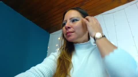 Snapshot of camila_delarosa chatting on December 2024 12:12:02 PM camila online show from December 2024 12:12:02 PM