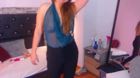 Snapshot of camila_delarosa chatting on March 2025 12:28:01 PM camila online show from March 2025 12:28:01 PM