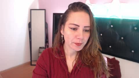 Snapshot of camila_delarosa chatting on November 2025 12:16:01 PM camila online show from November 2025 12:16:01 PM