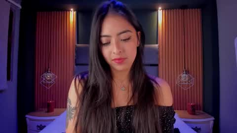 Camila online show from October 2025 11:35:01 PM