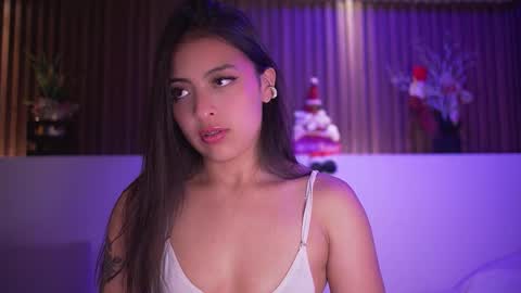 Snapshot of camila_dupont chatting on December 2025 04:06:01 AM Camila online show from December 2025 04:06:01 AM