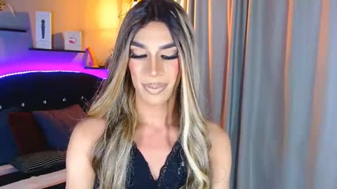 Camila online show from January 2025 06:06:02 AM