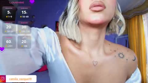 Snapshot of camila_hott1 chatting on January 2025 08:44:01 PM Cami vazques online show from January 2025 08:44:01 PM