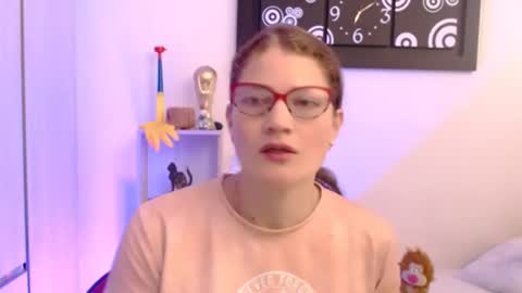 Camila ventura online show from June 2026 12:08:01 PM