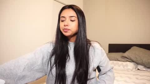 Camila online show from January 2025 02:30:01 AM