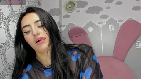 Camila  online show from February 2025 04:03:01 AM