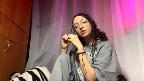 Reily online show from December 2025 03:20:01 PM