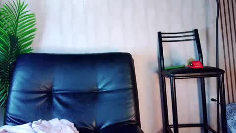 Snapshot of camilarose_oli chatting on January 2025 09:08:01 AM camilarose_oli online show from January 2025 09:08:01 AM