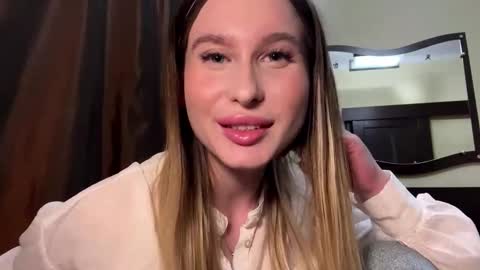 Snapshot of camilermon chatting on March 2026 02:22:02 PM Miki online show from March 2026 02:22:02 PM