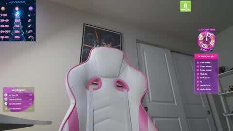 Snapshot of camillacassidy chatting on December 2024 10:46:02 PM CamillaCassidy online show from December 2024 10:46:02 PM