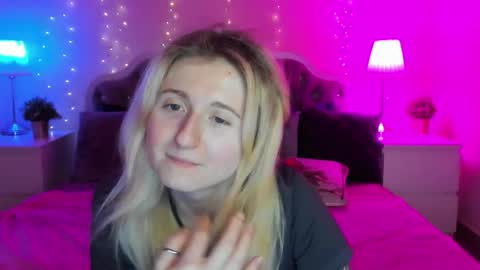 camilladreamer online show from January 2026 06:24:02 PM