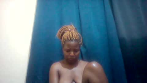 Snapshot of camillah_sweet chatting on February 2026 07:21:01 PM camillah_sweet online show from February 2026 07:21:01 PM