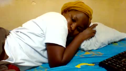 camillah_sweet online show from May 2026 08:28:02 PM