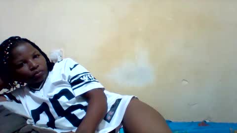 camillah_sweet online show from May 2026 02:50:01 AM