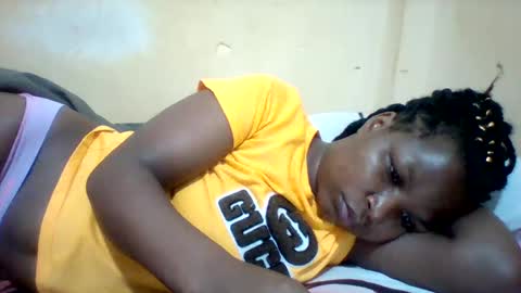 camillah_sweet online show from May 2026 06:31:02 AM