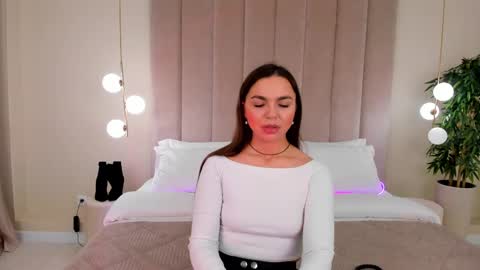 Snapshot of camillalarson chatting on February 2025 03:02:01 AM Camilla online show from February 2025 03:02:01 AM